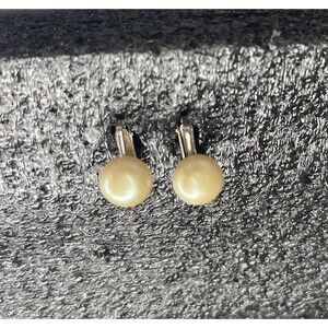 Vtg Single Faux Pearl Clip-On Earrings Ivory Classy Elegant Retro Timeless